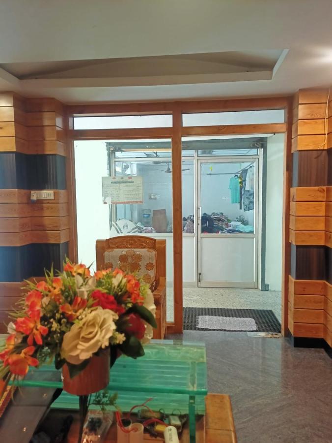 Sky Park Hotels Tiruppur Exterior foto